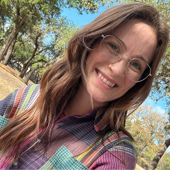 Meet your Posher, Natalie - Picture 1 of 1